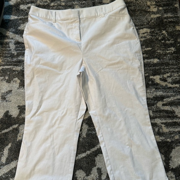 Lane Bryant- 4-Season Slim Capri Pant - White - 16W- Never Worn! ~ In Stores! - Picture 4 of 5